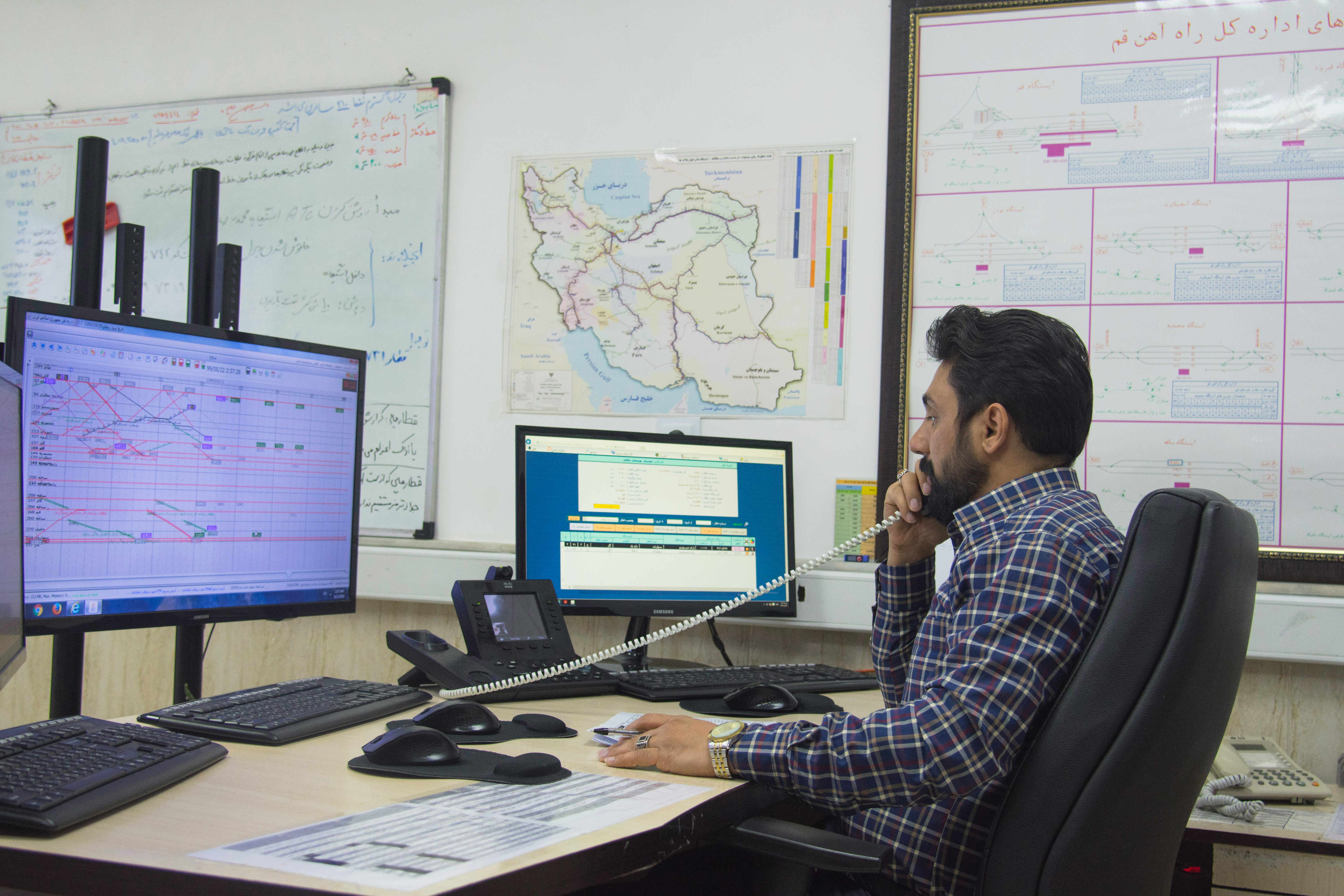 employer tracking field staff on field staff management software